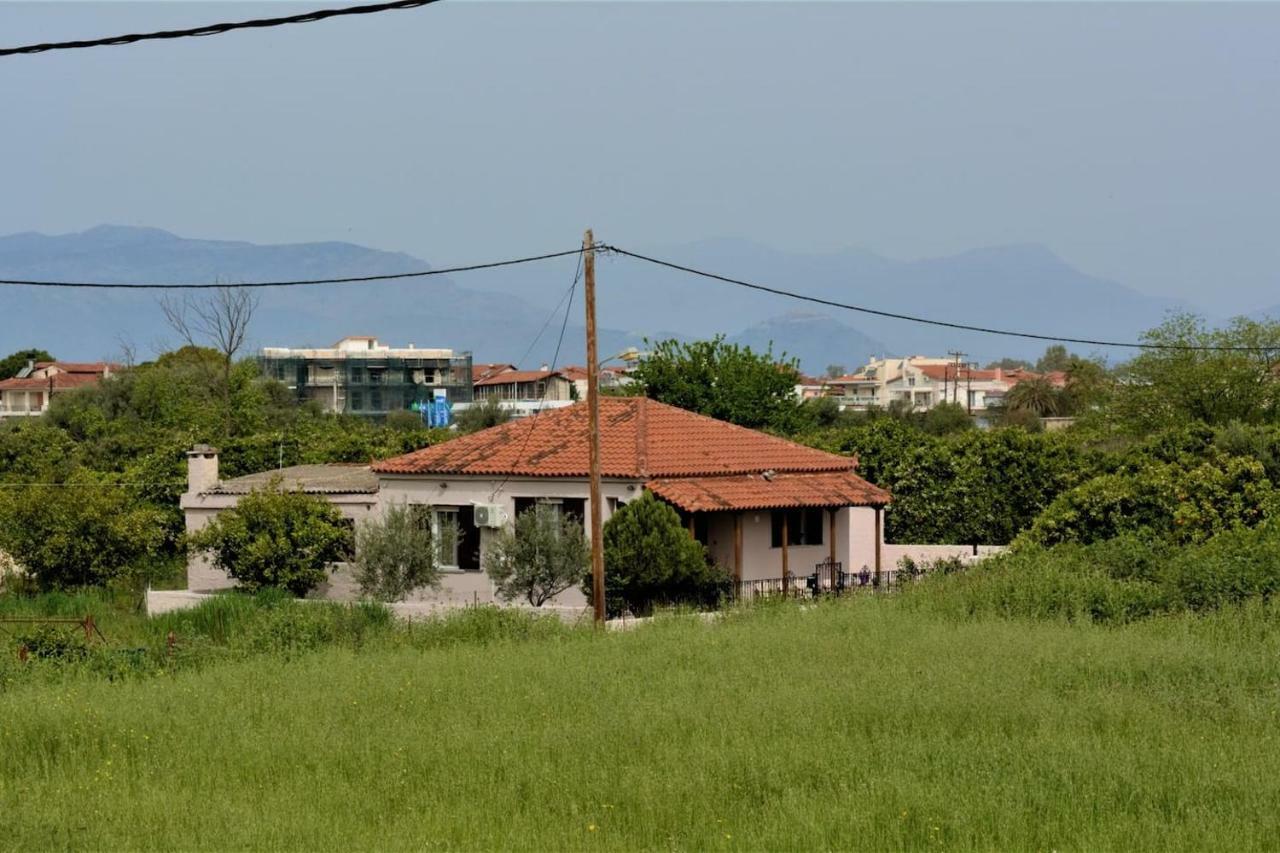 Green House นาฟปลิโอ ภายนอก รูปภาพ